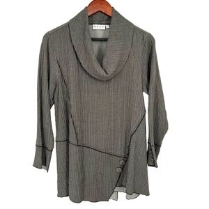 Habitat Womens Sz Small Gray Artsy Blouse Shirt Top Wearable Art Abstract Art